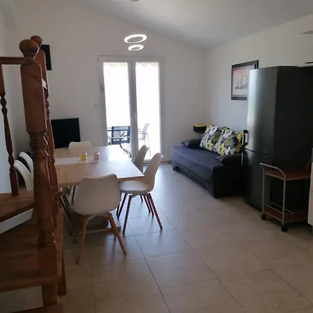 公寓 Julia 特罗吉尔